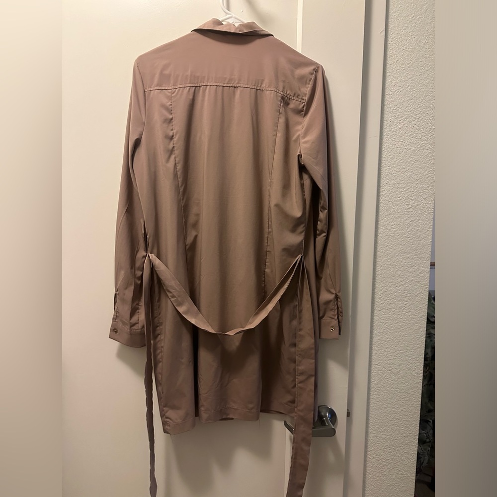 Dress - Picture 6 of 6